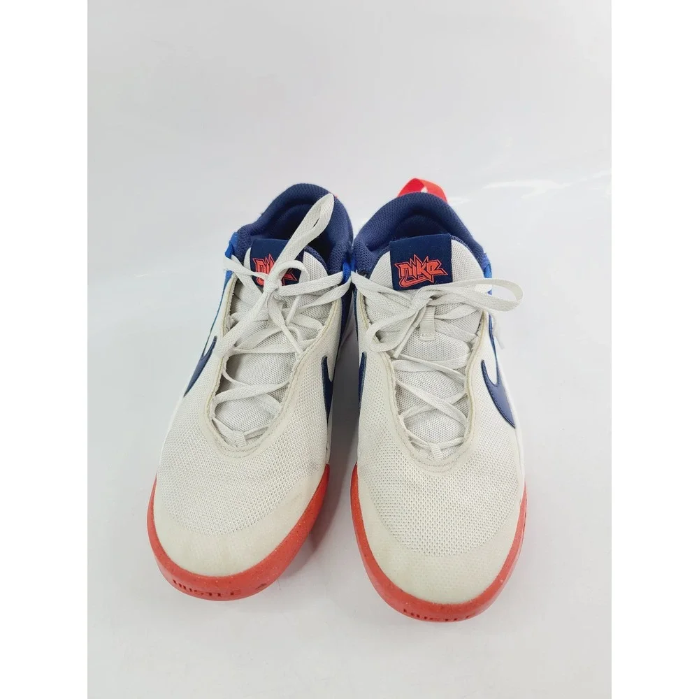 Nike sports casual